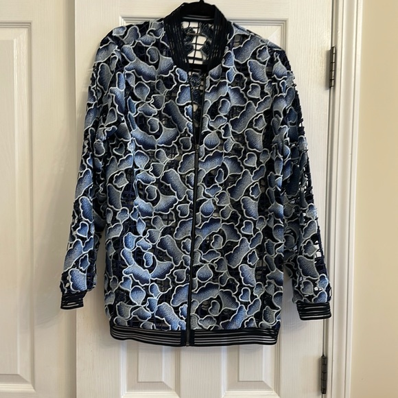 Jacket - Picture 1 of 7